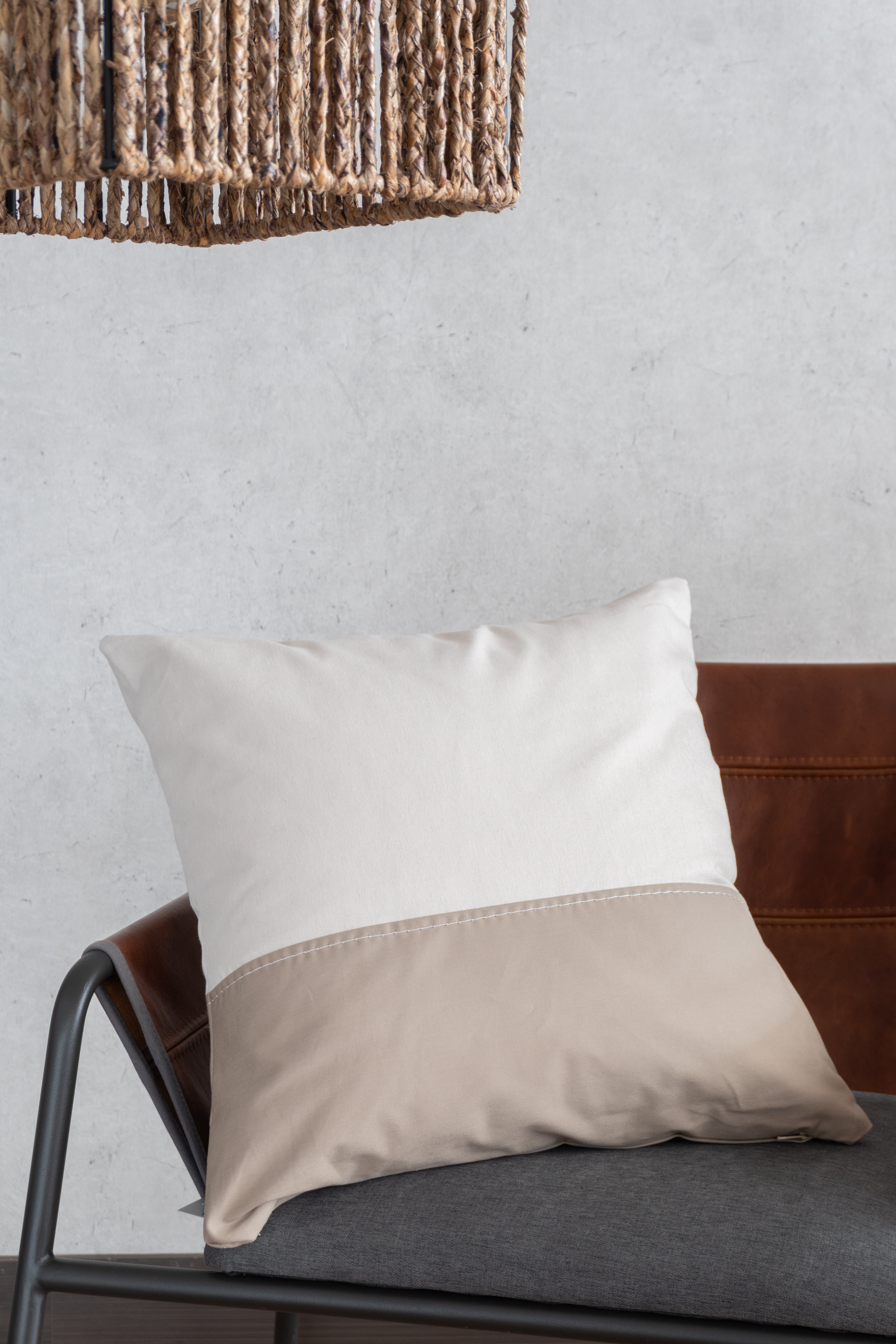 Forro Cojin Acacia Taupe