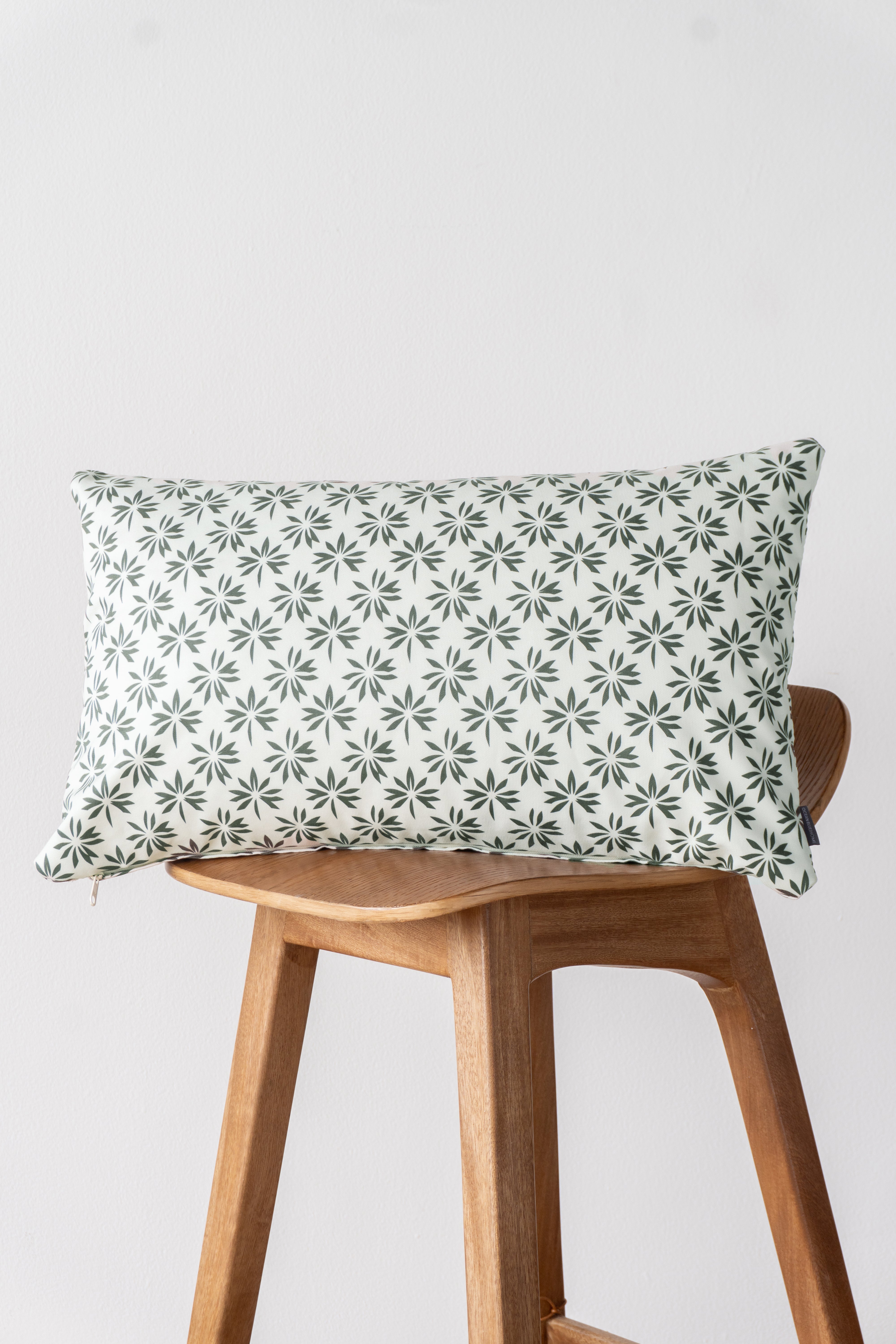 Forro Cojin Dalia Oliva Riñonero