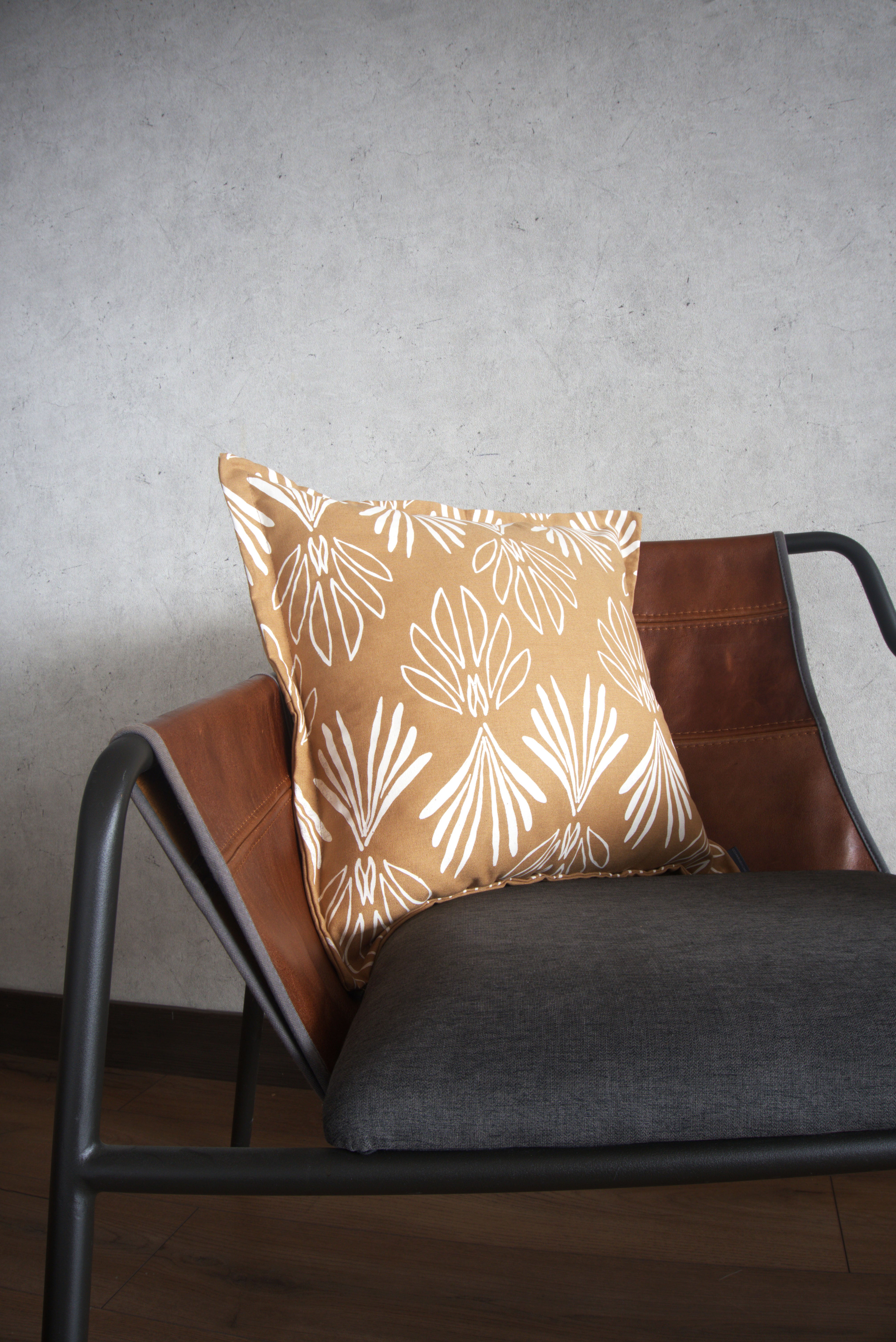 Forro Cojin Cinnamon Taupe Plus