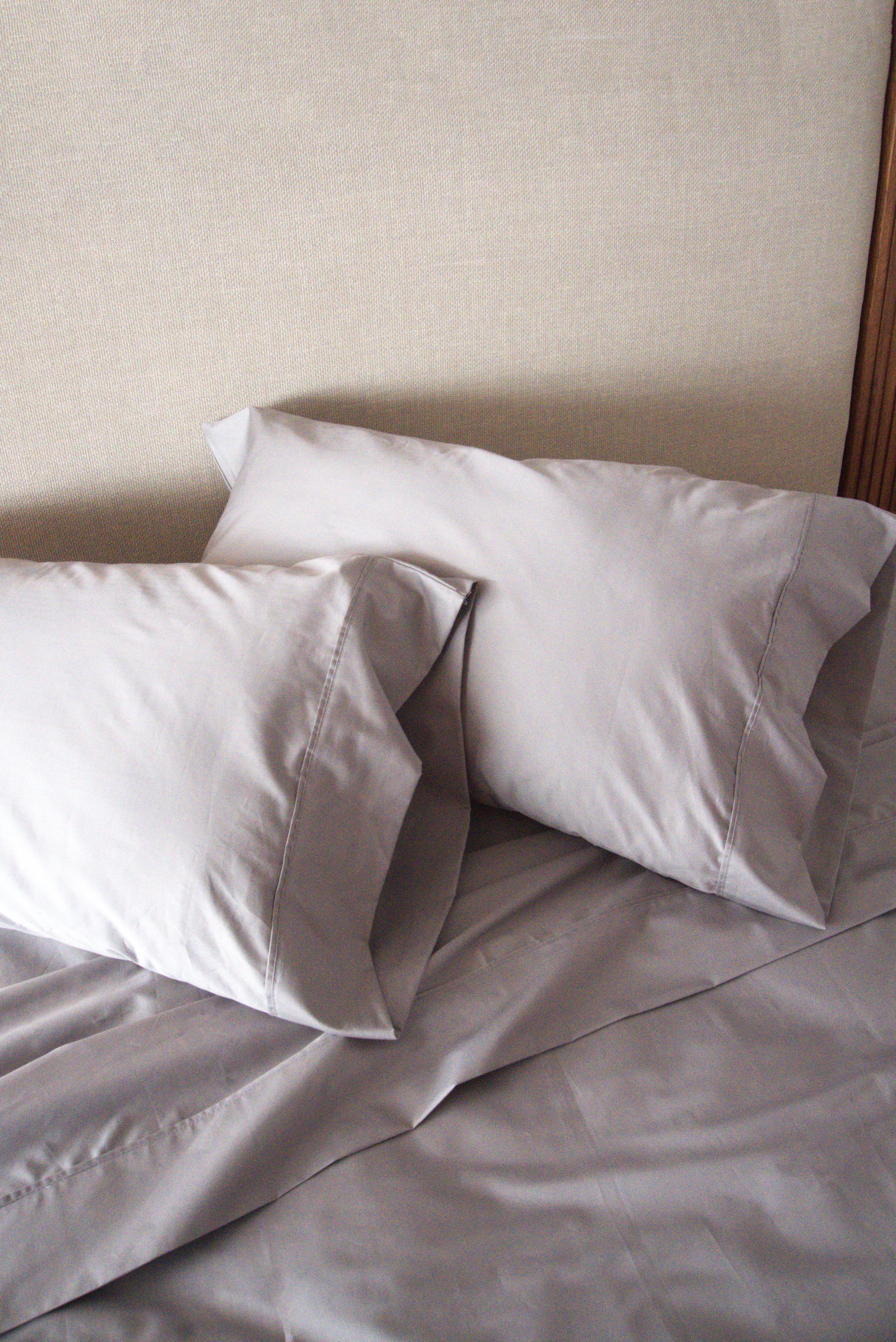 Juego de Sábanas Lux Gris 400 hilos 100% Algodón