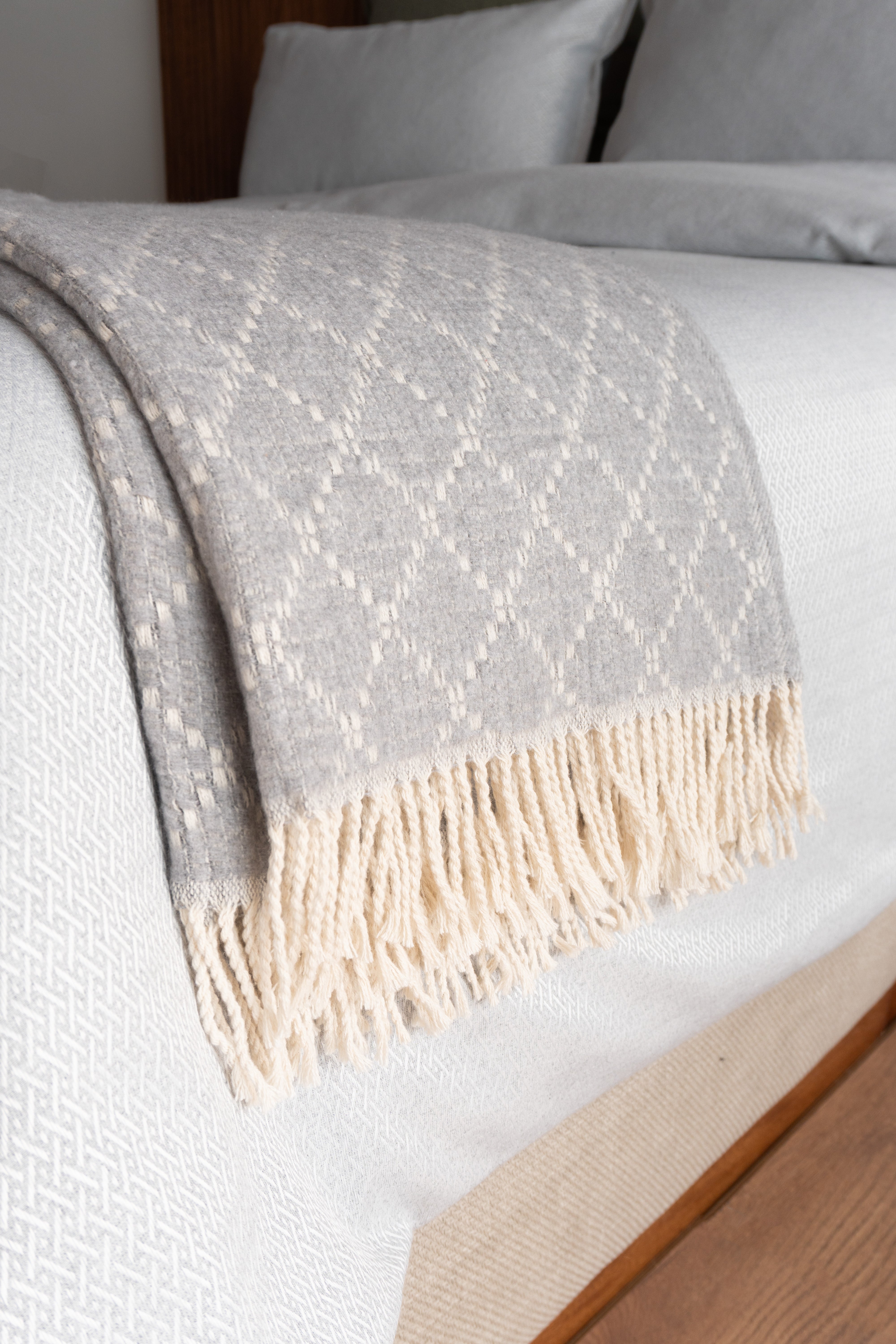 Throw Venecia Gris