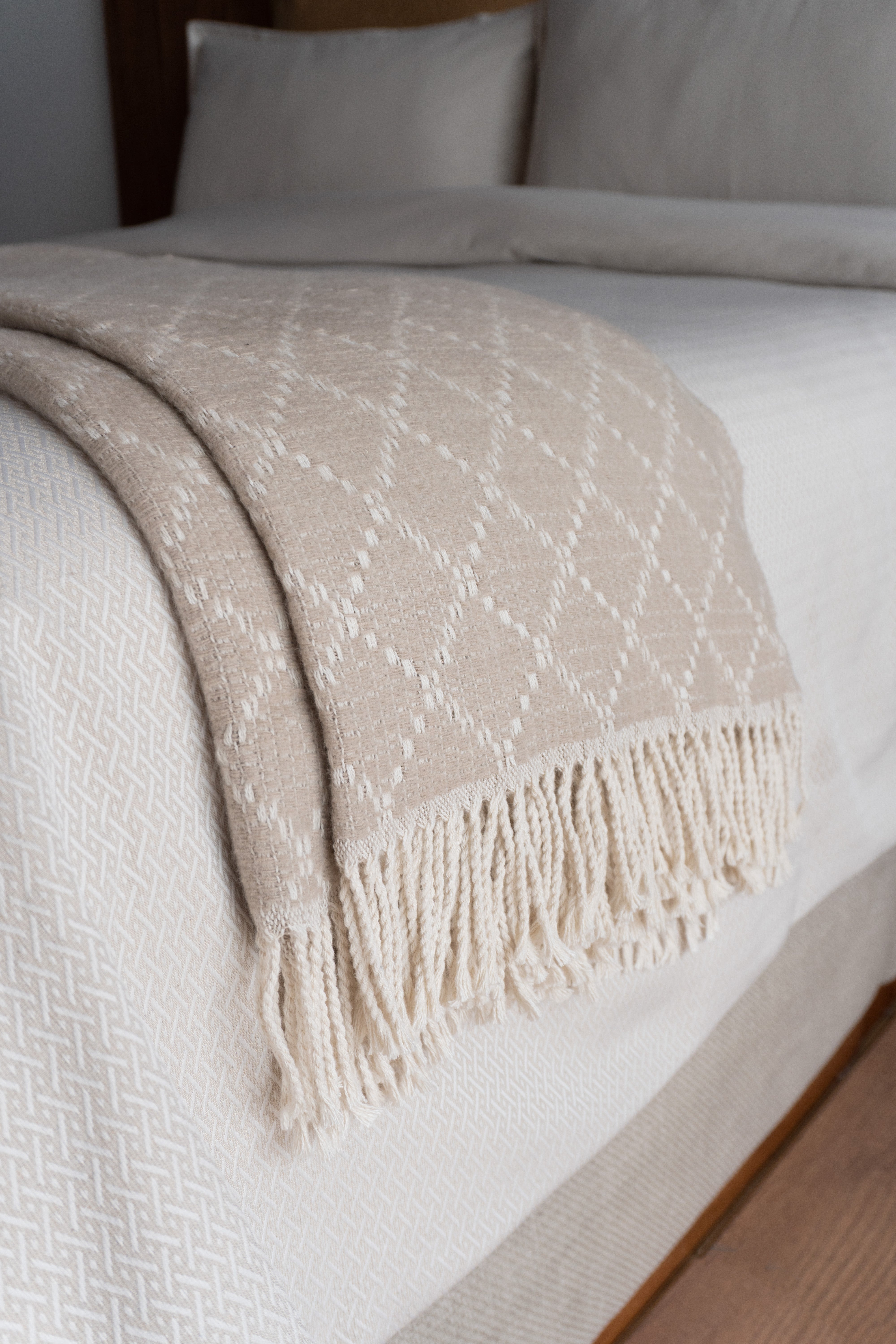 Throw Venecia Taupe