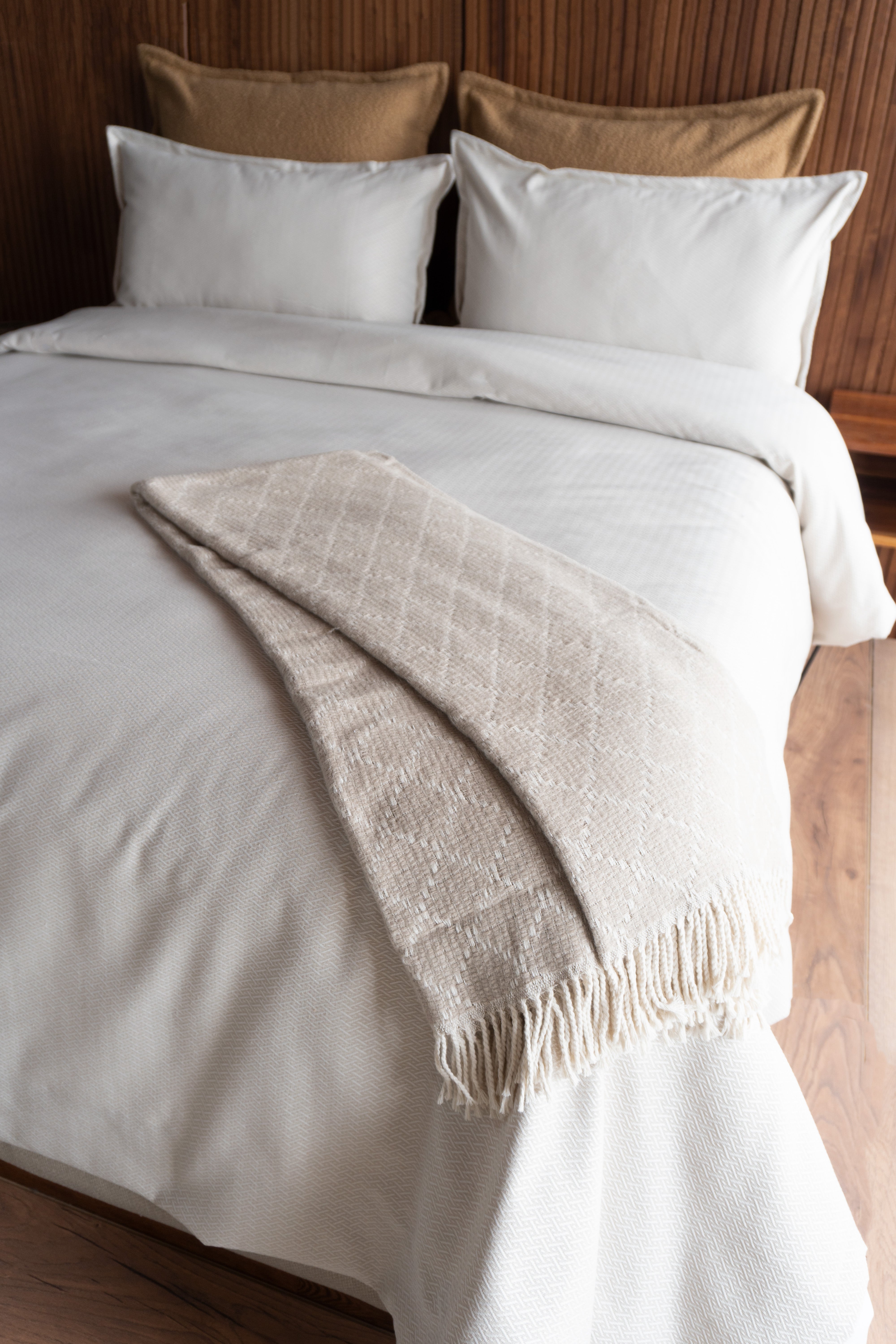 Throw Venecia Taupe