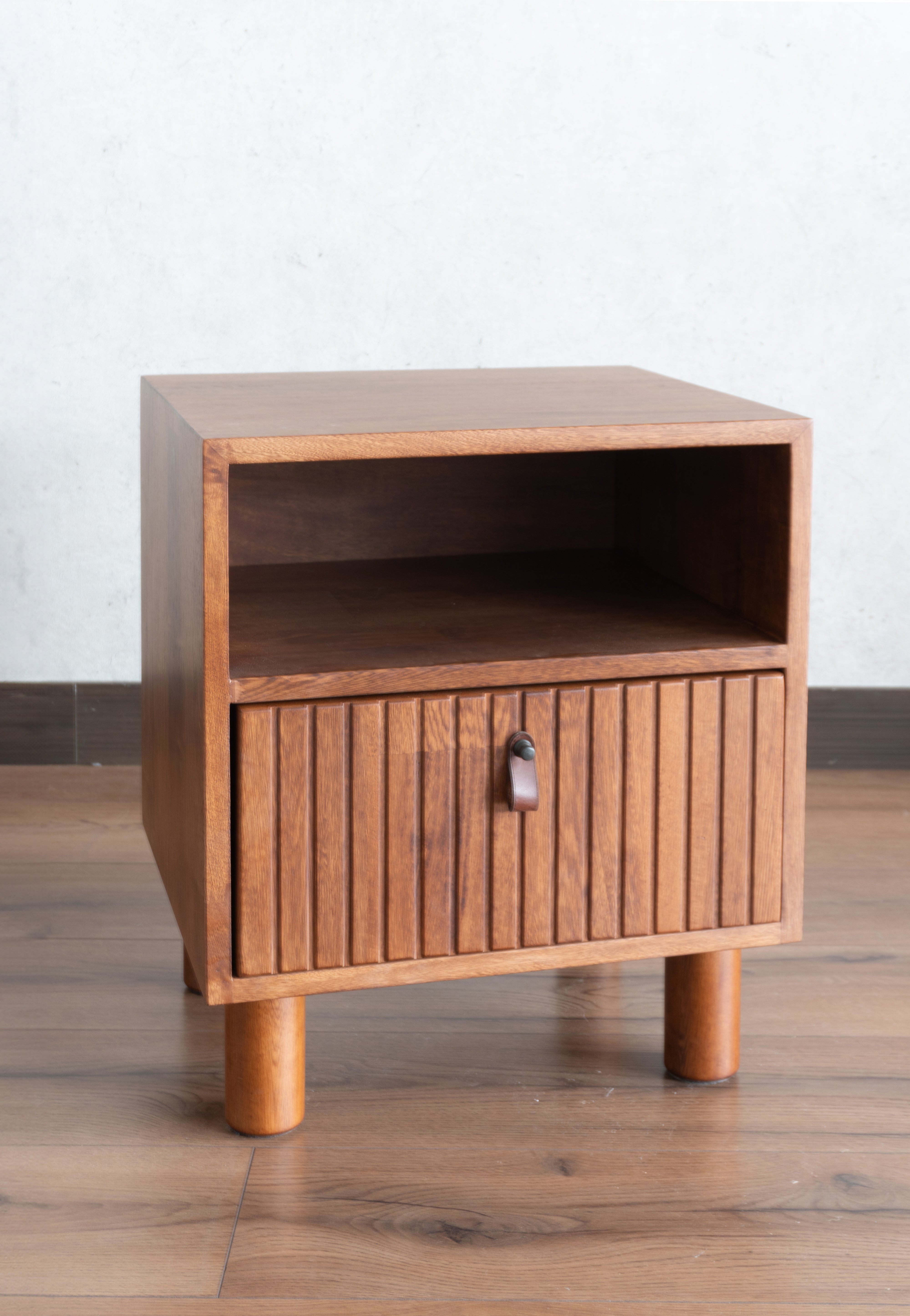 Mesa de Noche Milán