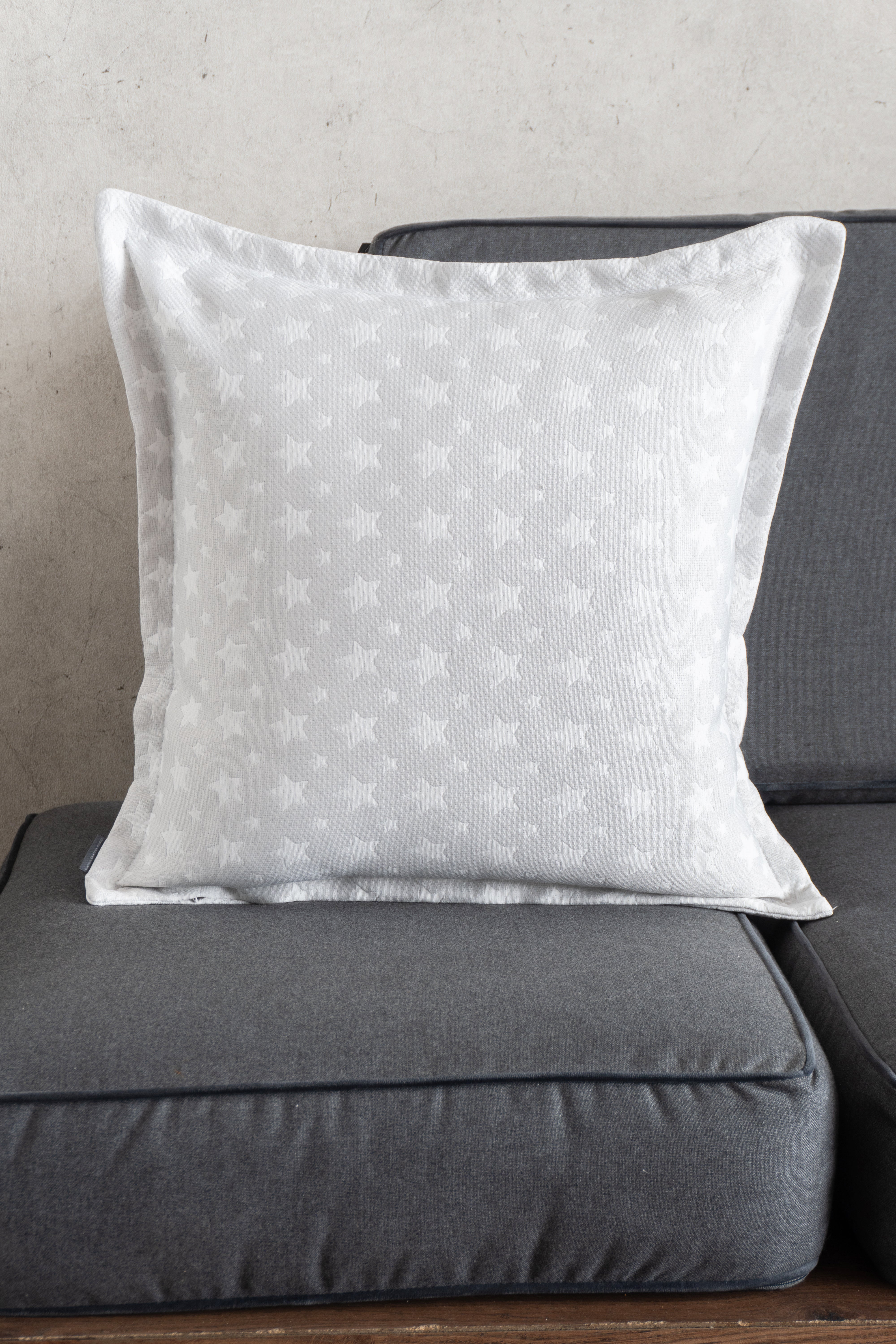 Forro Cojin Lucca Gris Plus