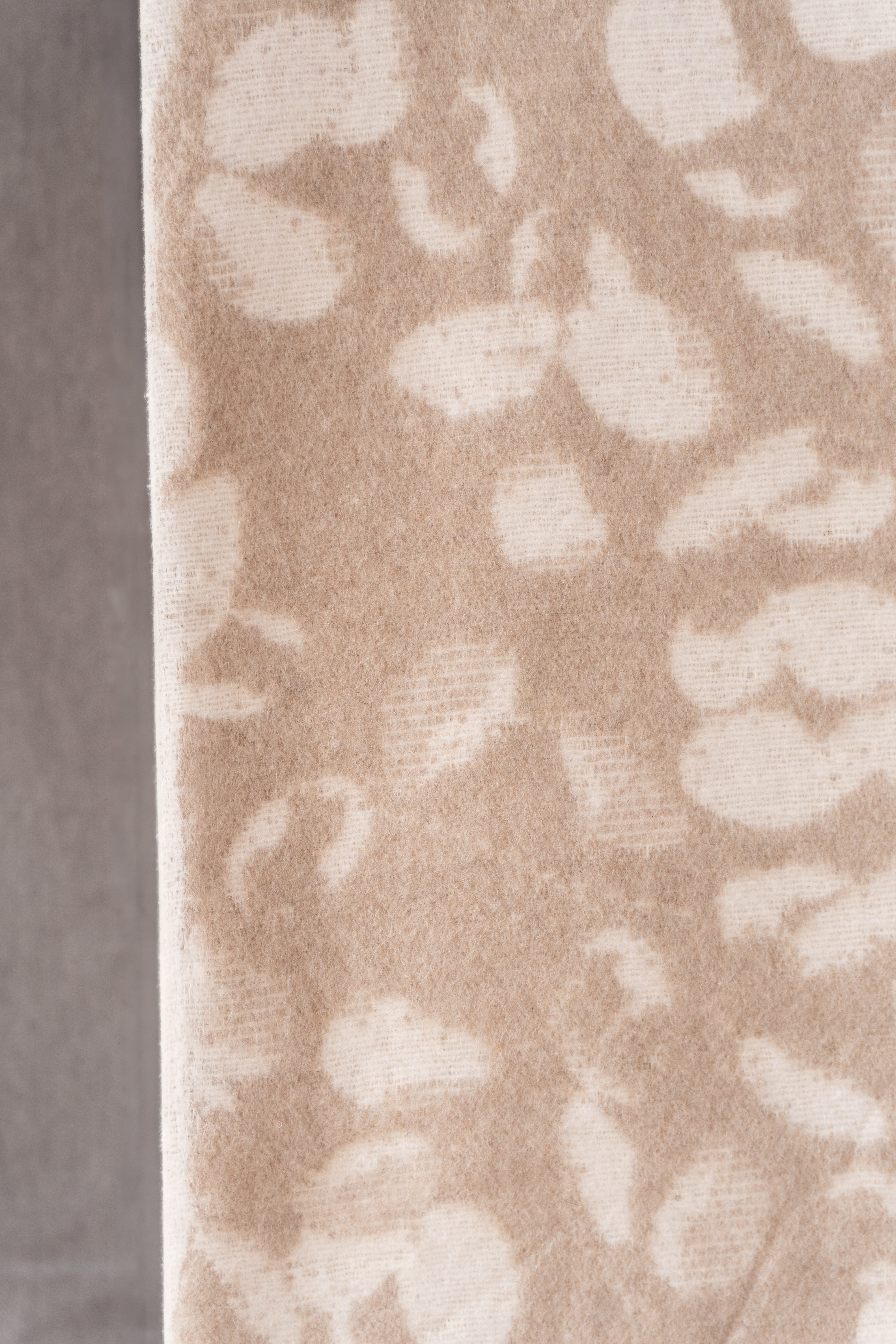 Throw Helsinki Taupe