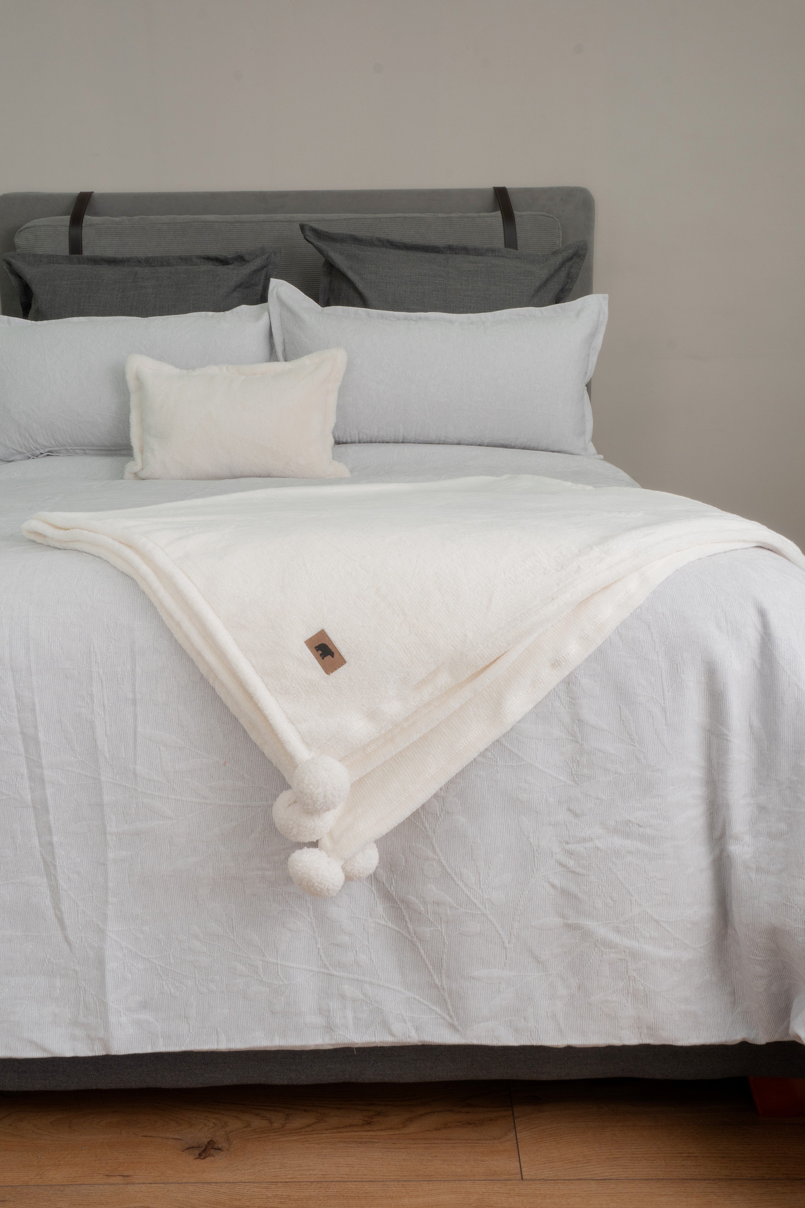 Throw Snow Ivory