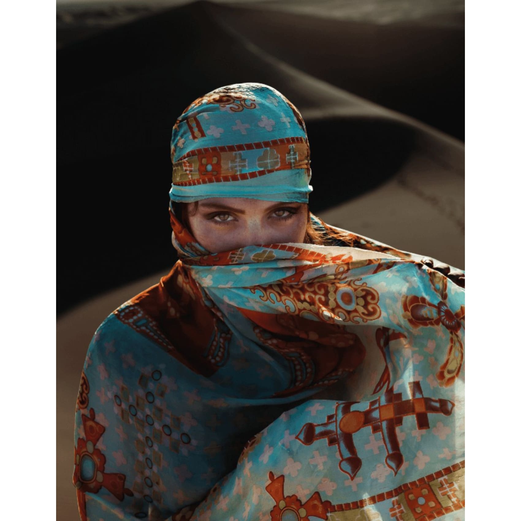 Vibrant Cuadro Qatar artwork showcasing stunning digital print quality with bold colors and sharp details on premium canvas.