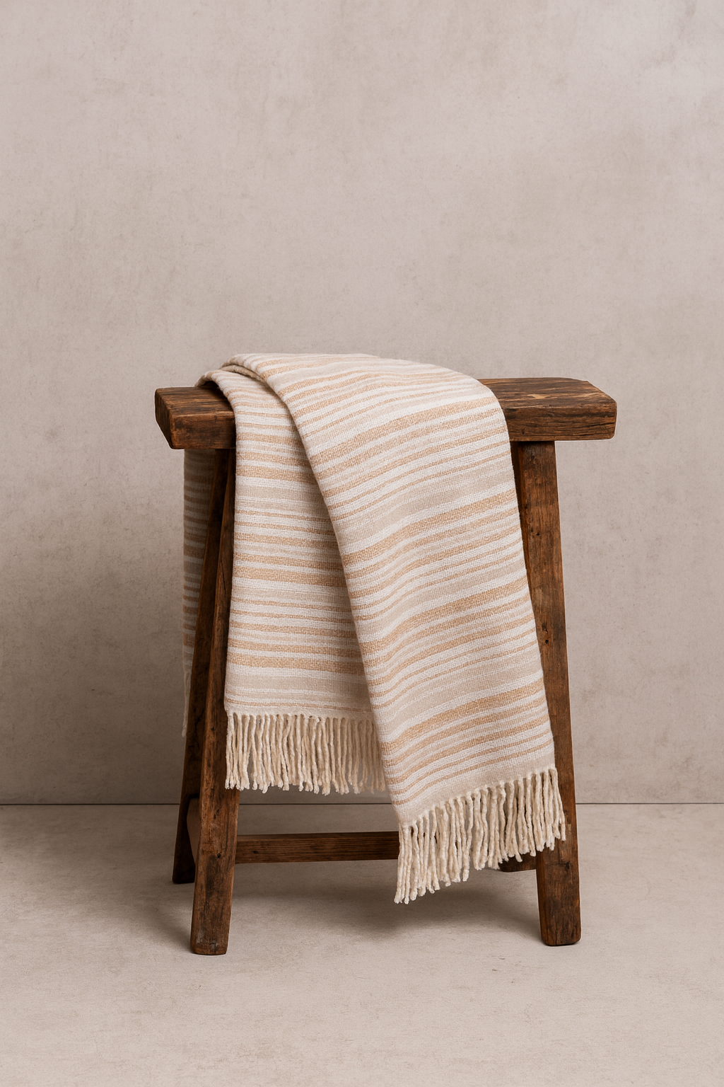 Throw Turin Taupe