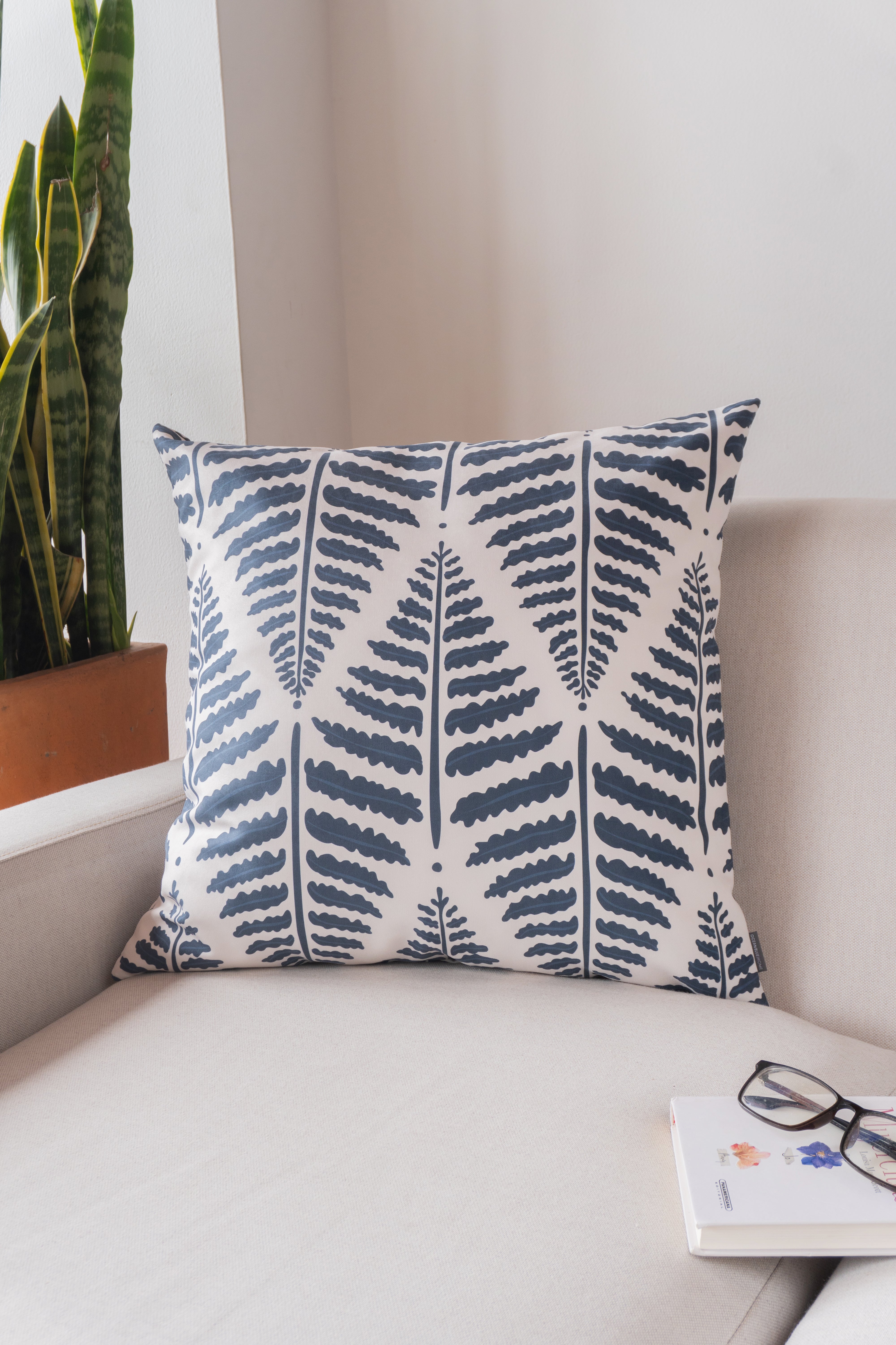 Forro Cojin Gardenia Navy 50x50