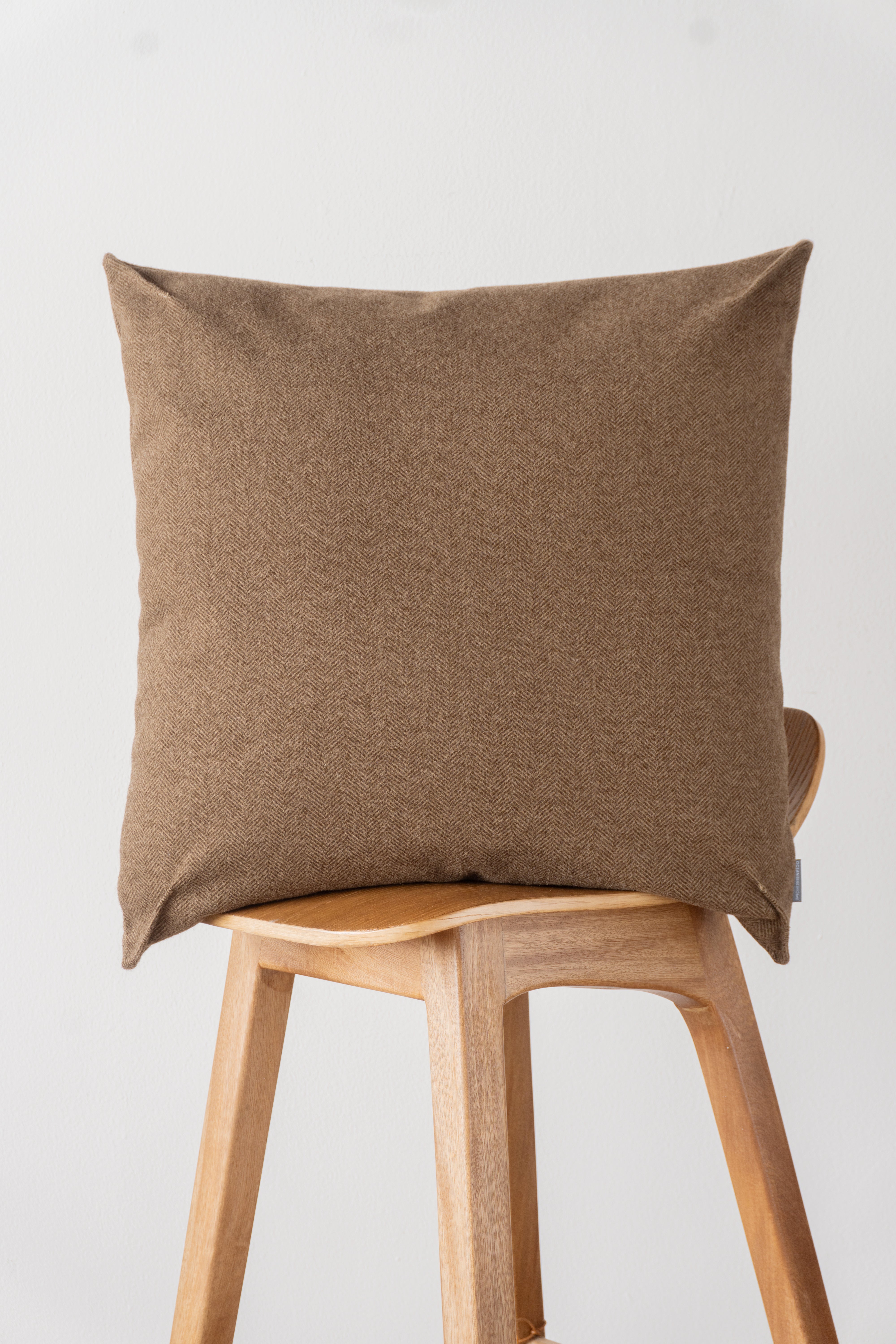 Forro Cojin Trivela Marrón