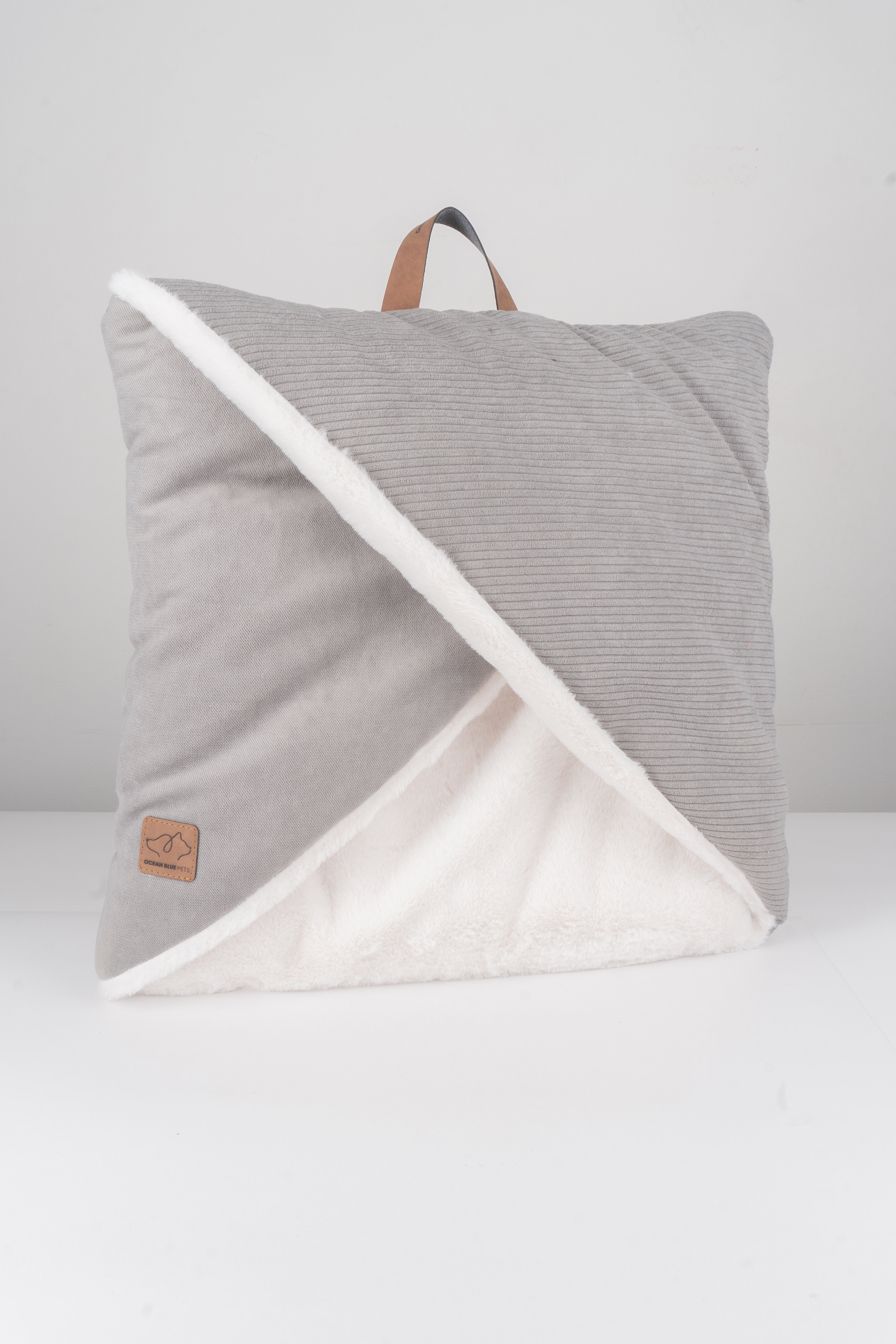 Cama Sobre Pets Nala Gris