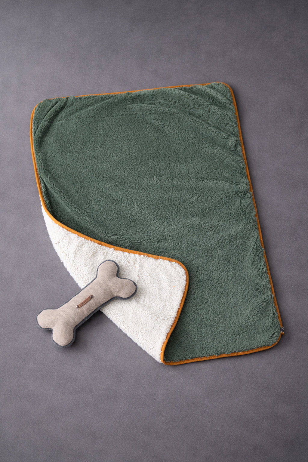 Cobija Pets Patagonia Oliva