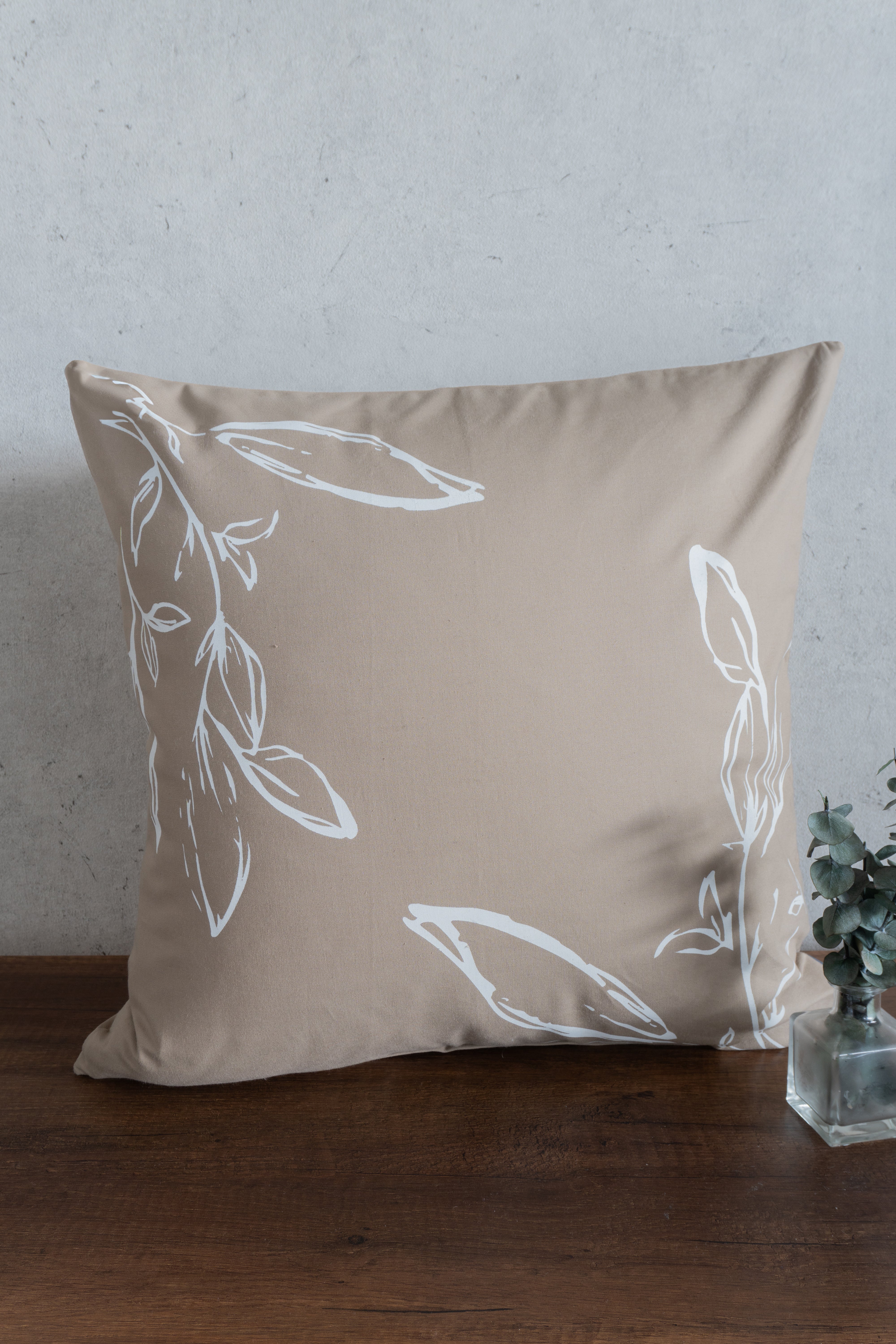 Forro Cojín Flora Taupe