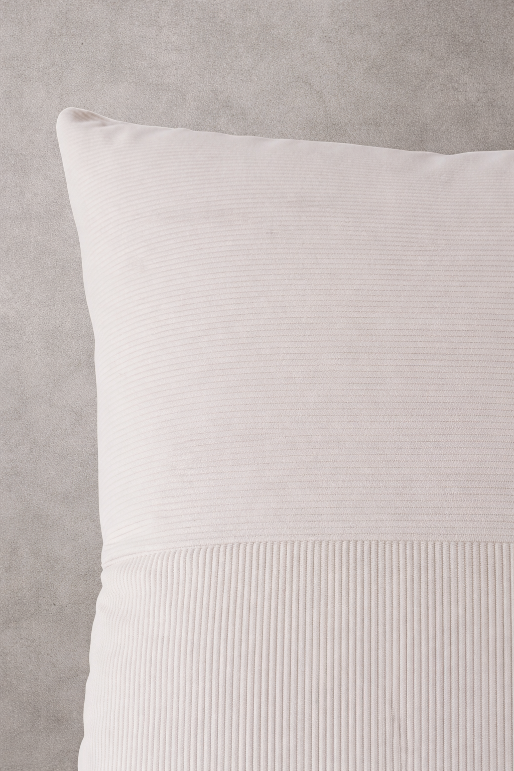 Forro Cojin Tabi Beige Euro